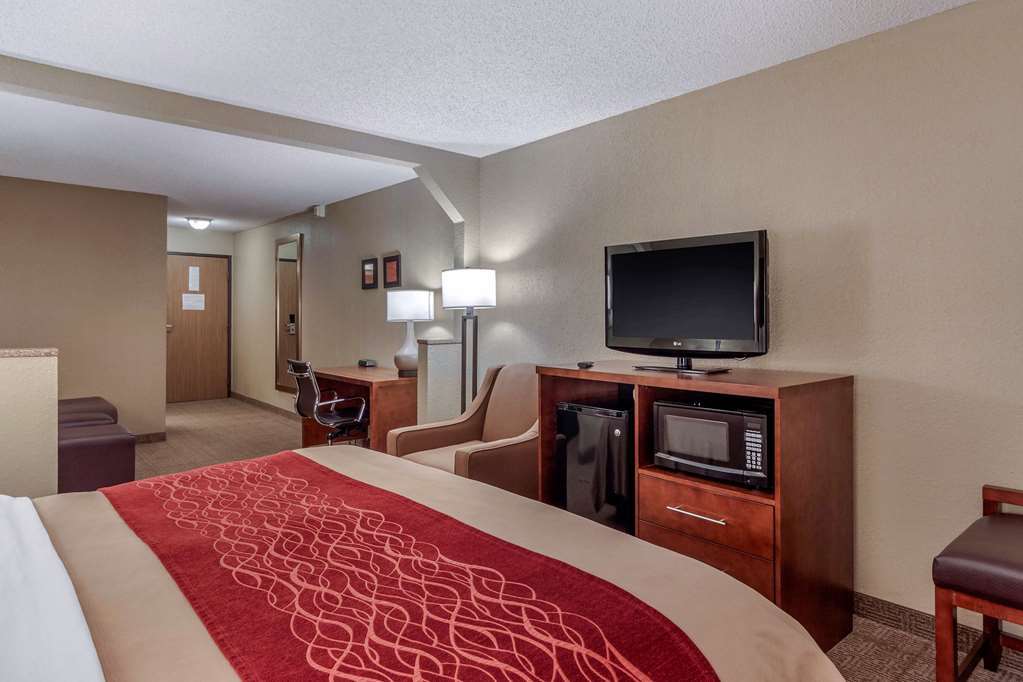 Comfort Inn & Suites Hays I-70 Chambre photo