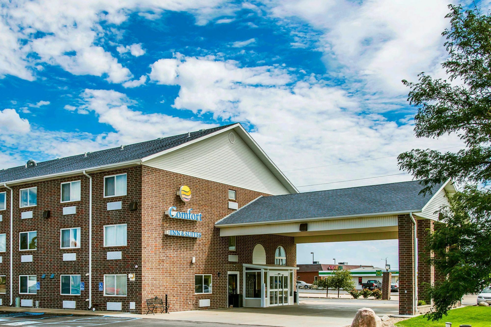 Comfort Inn & Suites Hays I-70 Extérieur photo