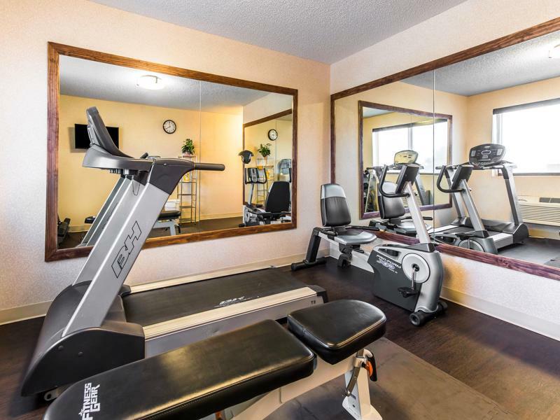 Comfort Inn & Suites Hays I-70 Extérieur photo